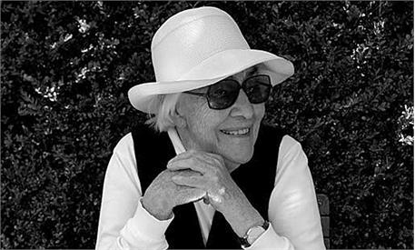 ایولین هوفر 16